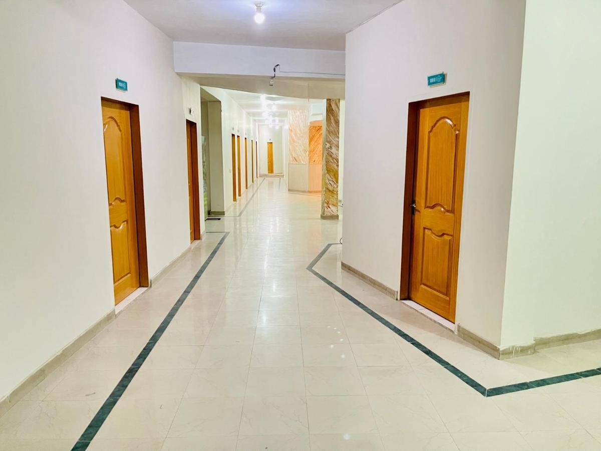 Hotel New Mid City Multan Exterior foto