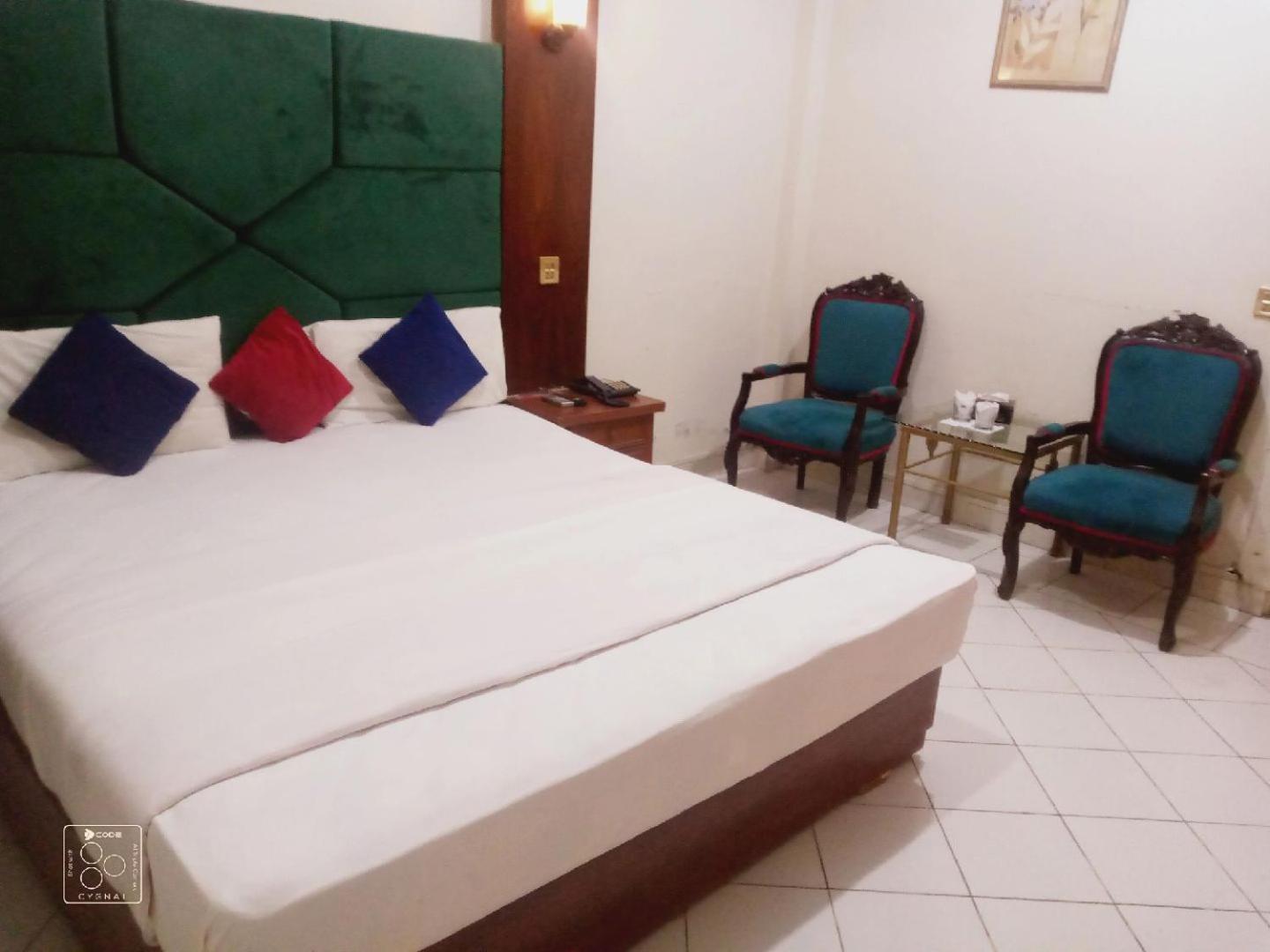 Hotel New Mid City Multan Exterior foto