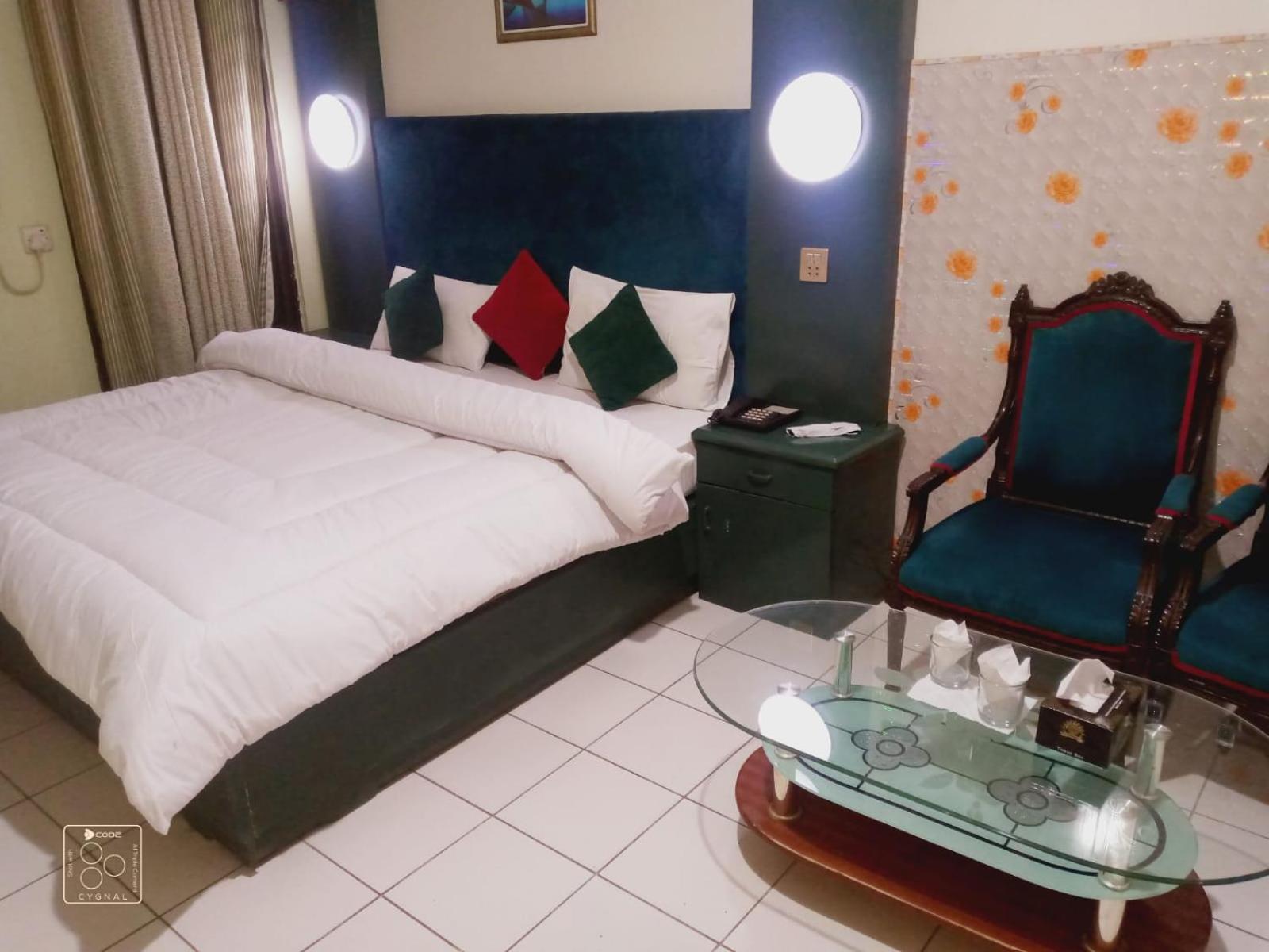 Hotel New Mid City Multan Exterior foto